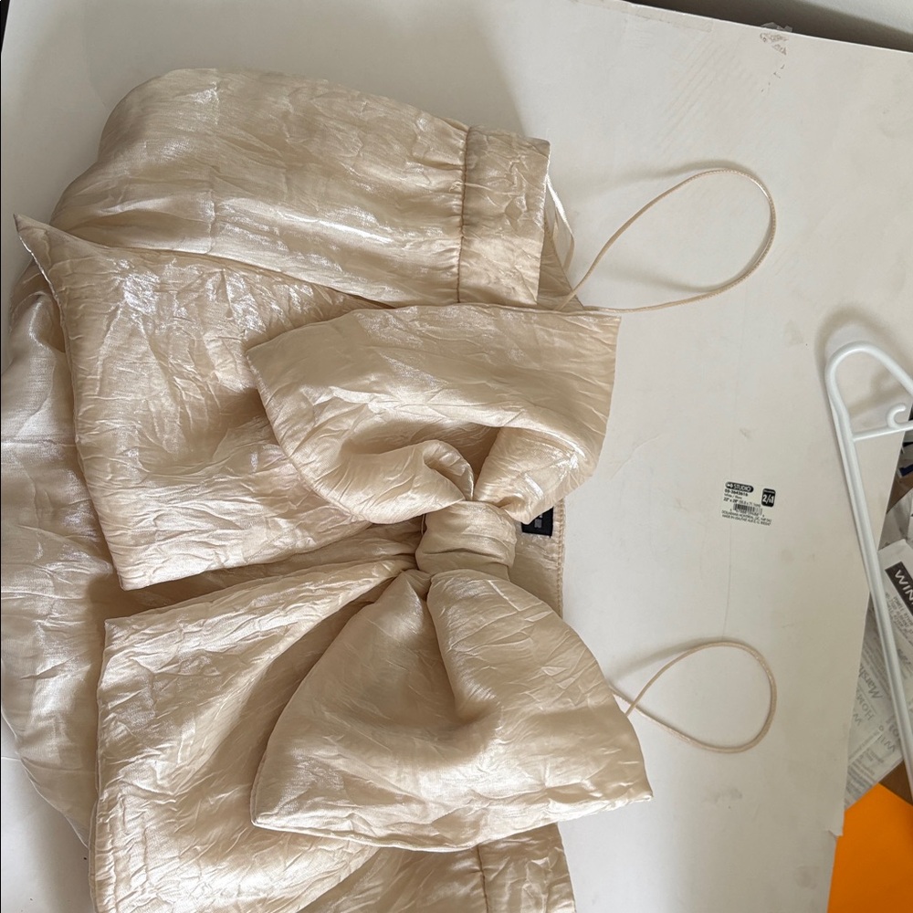 NWT Strapless Shimmery Champagne Bow Top
